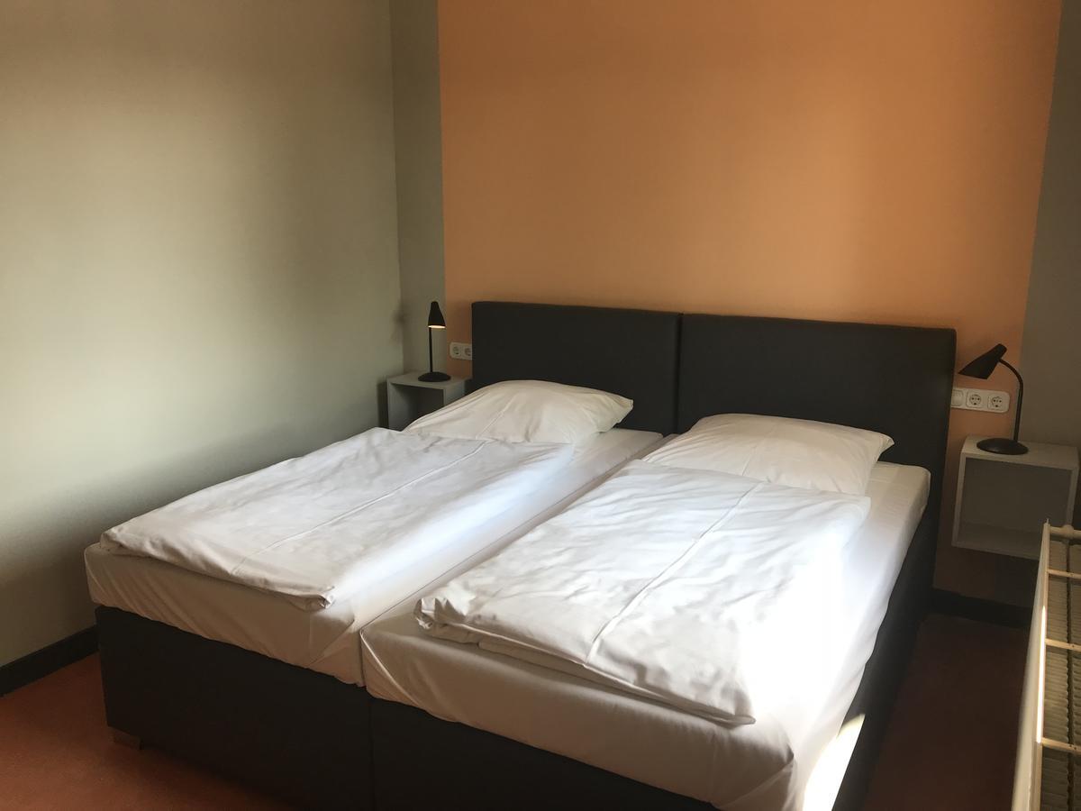 Hotel Kipphut Sarstedt Bagian luar foto