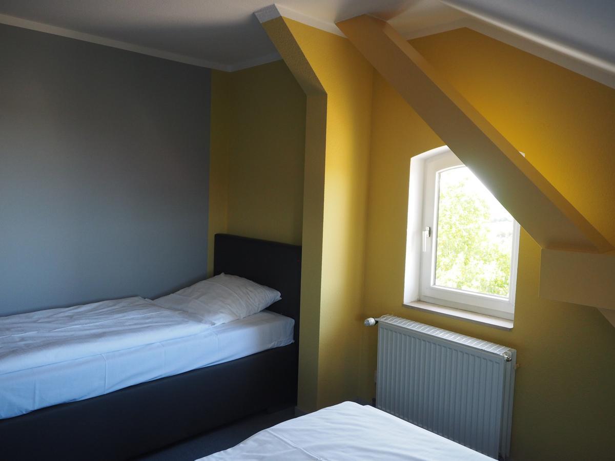 Hotel Kipphut Sarstedt Bagian luar foto